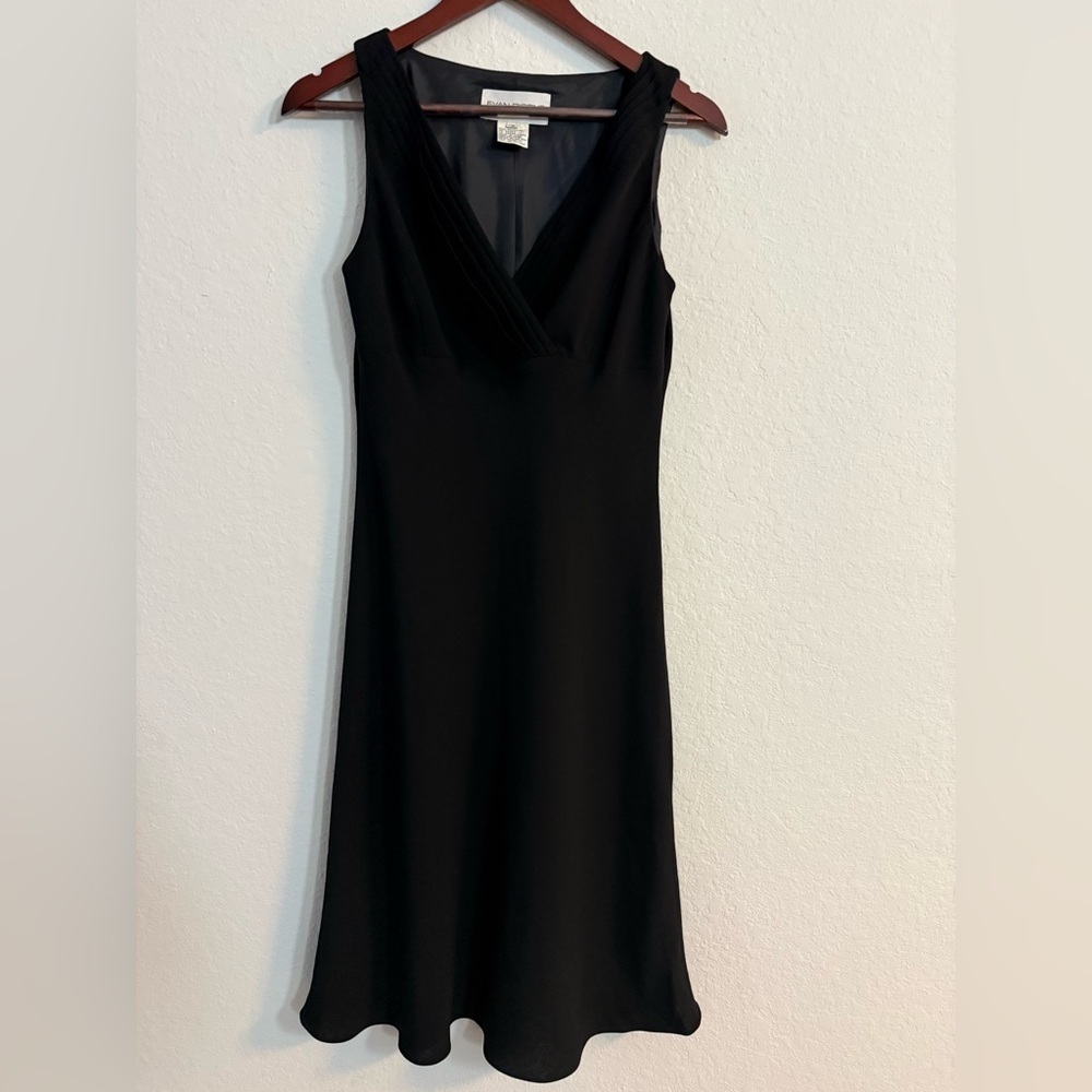 Evan Picone Black Sleeveless V-Neck Chiffon Cocktail Midi Dress